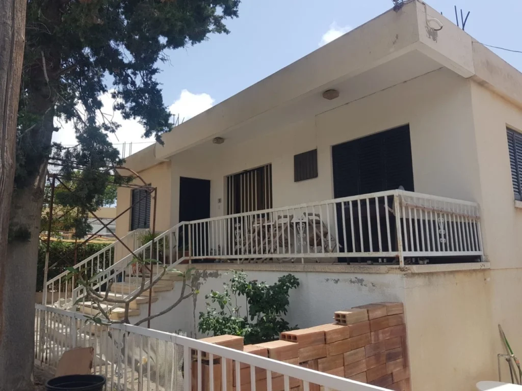 1,152m² Plot for Sale in Konia, Paphos District