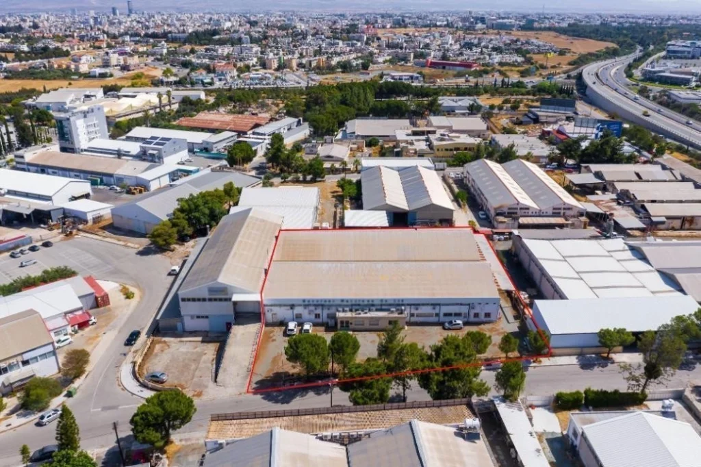 2831m² Commercial for Sale in Strovolos, Nicosia District