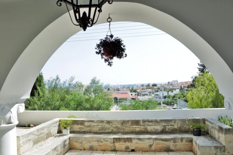 6+ Bedroom House for Sale in Limassol District