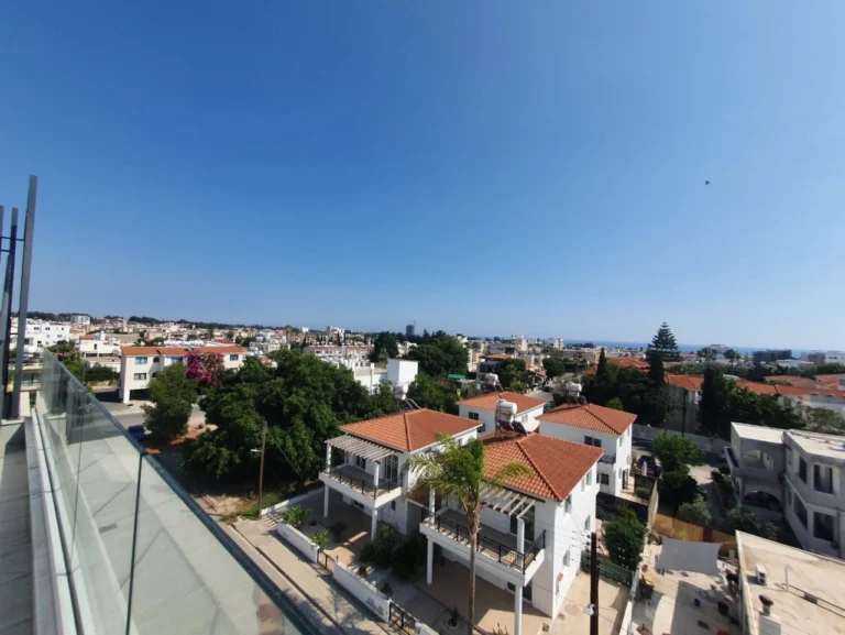 617m² Building for Sale in Kato Paphos