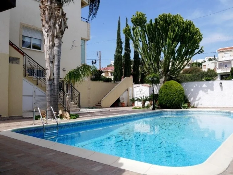 6+ Bedroom House for Sale in Laiki Lefkothea, Limassol District