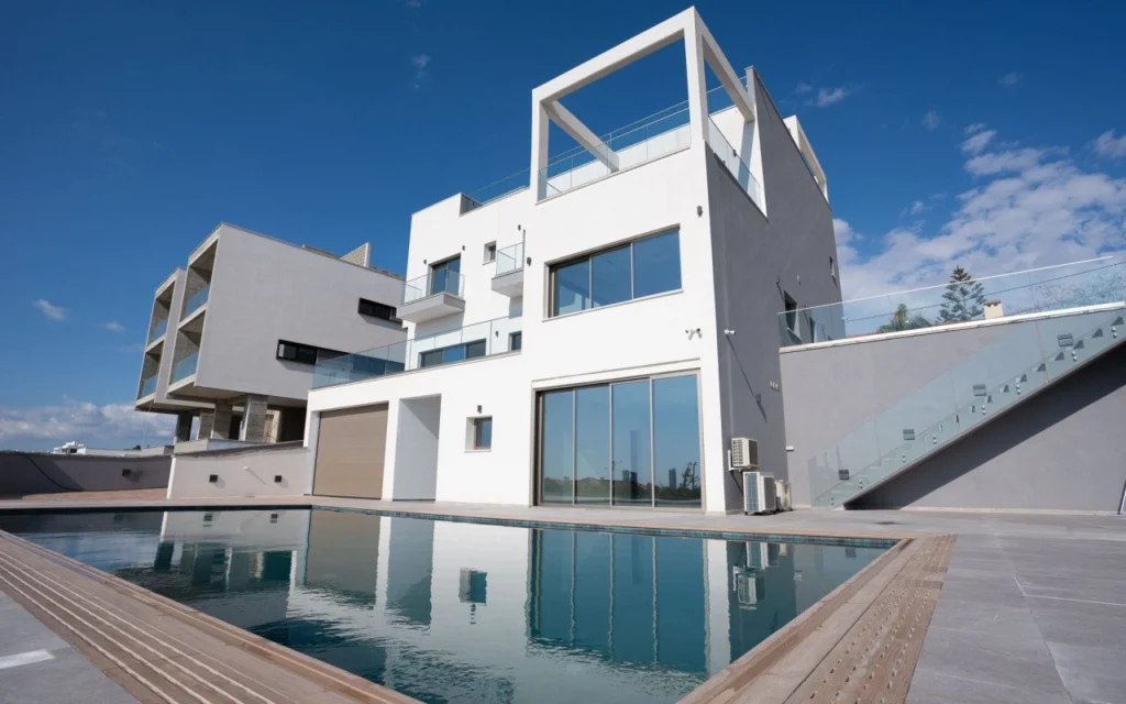 6+ Bedroom House for Sale in Limassol District