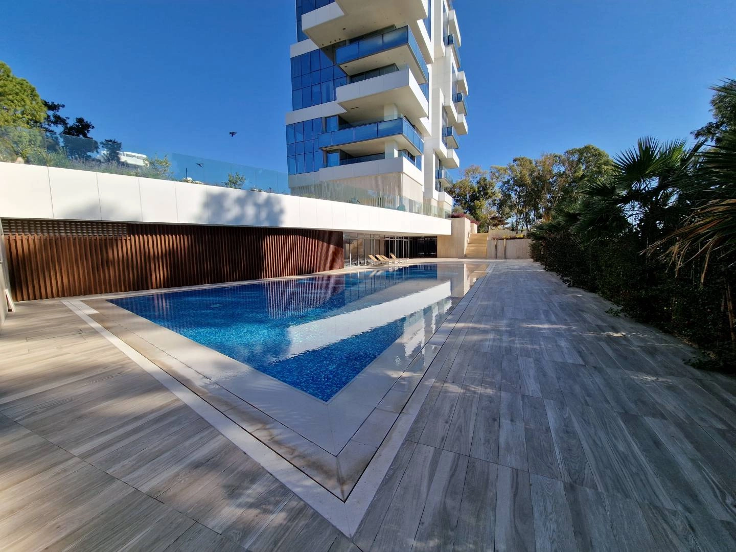 4 Bedroom Apartment for Sale in Agios Tychonas, Limassol District