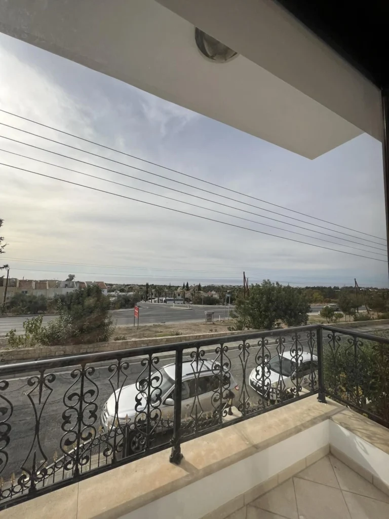 6+ Bedroom House for Sale in Paphos – Emba