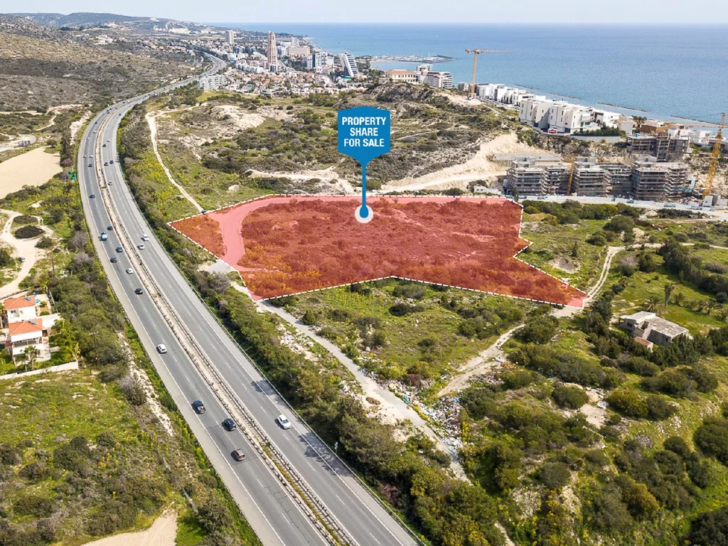 16,846m² Plot for Sale in Agios Tychonas, Limassol District