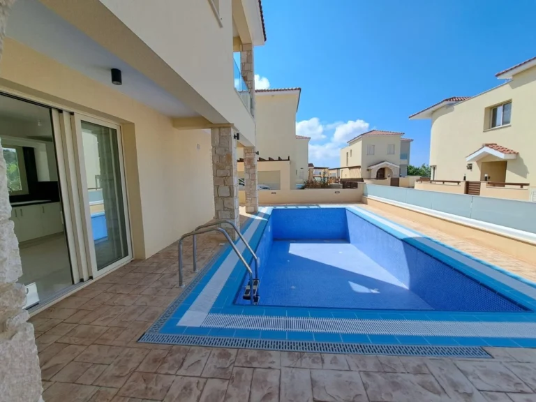 3 Bedroom House for Sale in Kissonerga, Paphos District