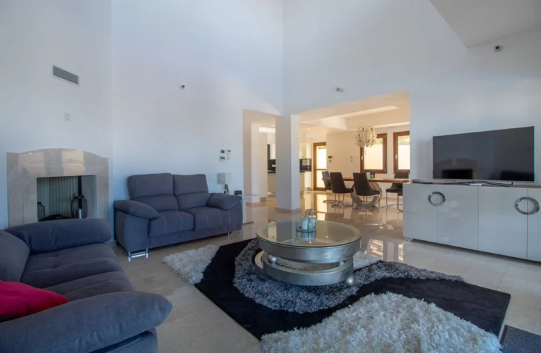 5 Bedroom House for Sale in Aphrodite Hills, Paphos District