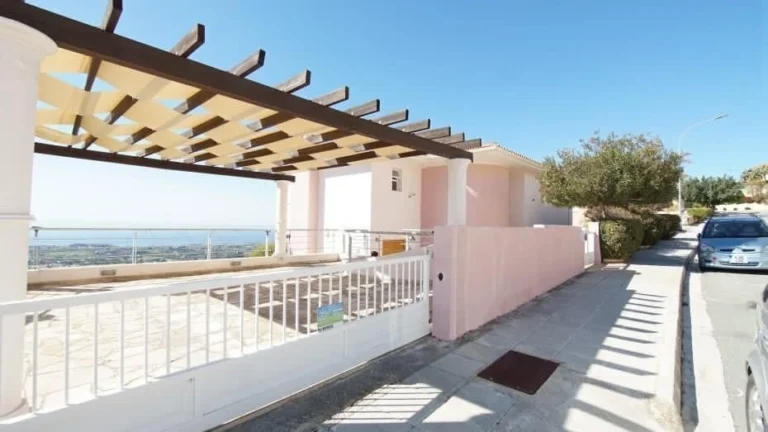 5 Bedroom House for Sale in Pegeia, Paphos District