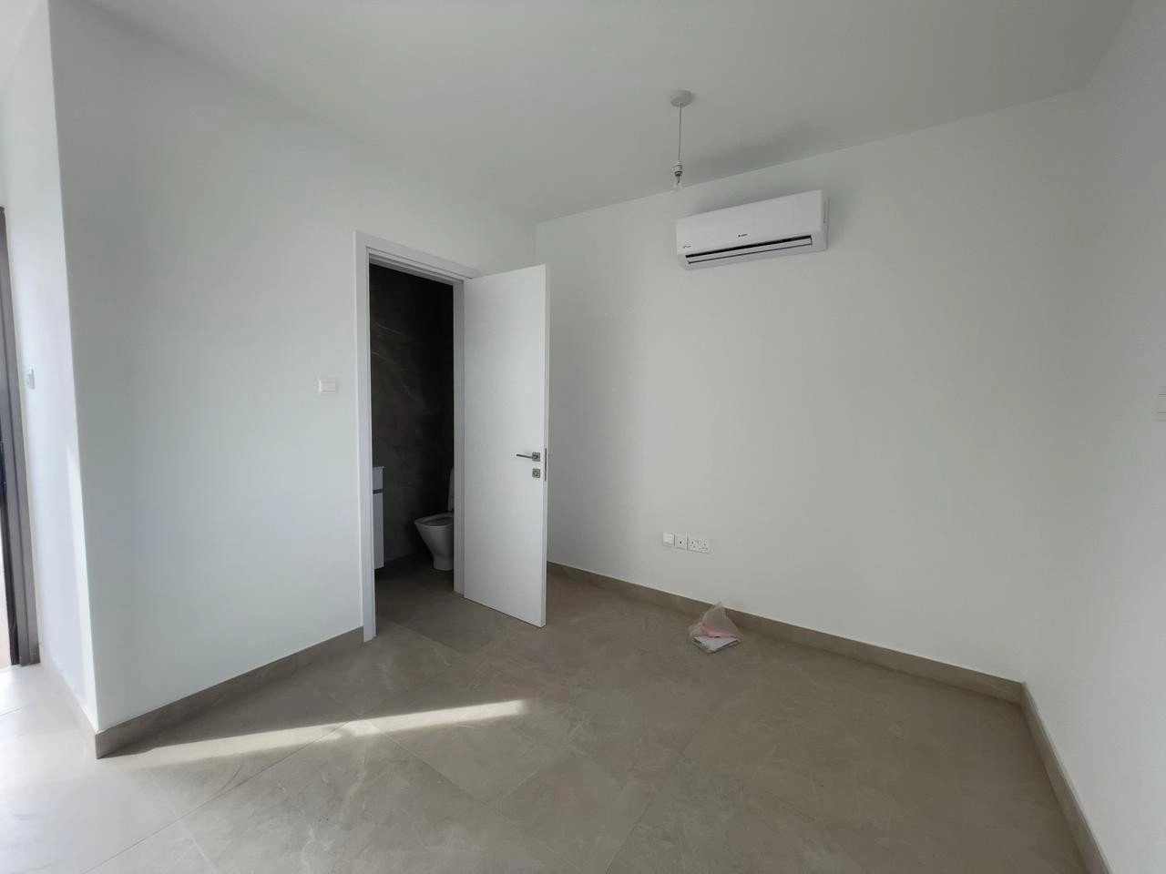 4 Bedroom Apartment for Sale in Columbia Area, Limassol District