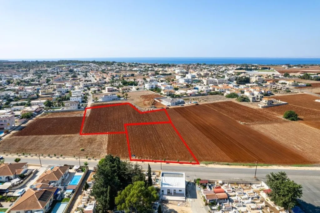 9,697m² Residential Plot for Sale in Xylofagou, Larnaca District