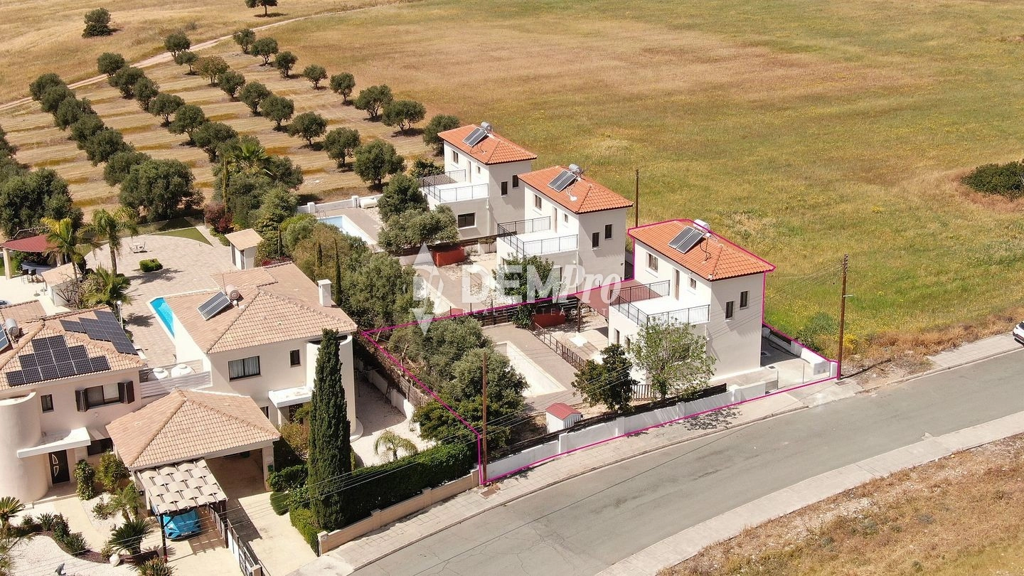 2 Bedroom Villa for Sale in Kouklia, Paphos District