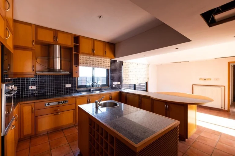 4 Bedroom House for Sale in Strovolos, Nicosia District