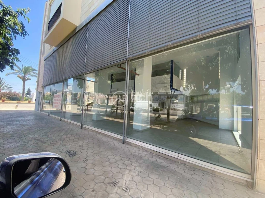 240m² Commercial for Rent in Latsia, Nicosia District