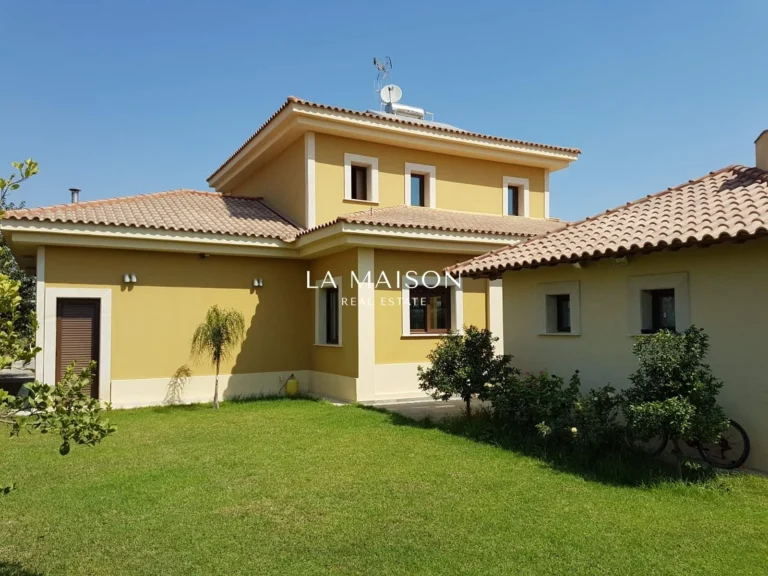 6+ Bedroom House for Sale in Agioi Trimithias, Nicosia District