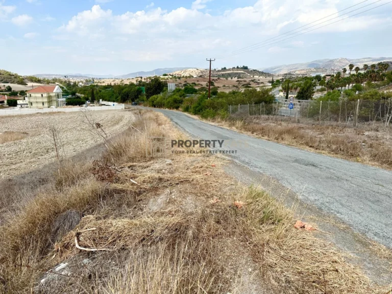 2,416m² Plot for Sale in Pentakomo, Limassol District