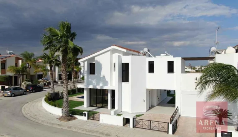 4 Bedroom Villa for Sale in Larnaca District