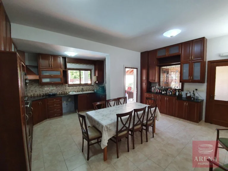 5 Bedroom House for Sale in Kiti, Larnaca District
