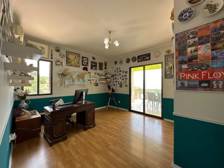 5 Bedroom House for Sale in Prastio Kellakiou, Limassol District