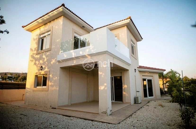 3 Bedroom House for Sale in Pyrgos Lemesou Tourist Area, Limassol District