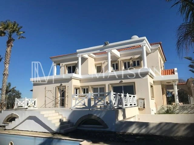 Cheap Houses and Villas for Sale Larnaca up to 800000 euro