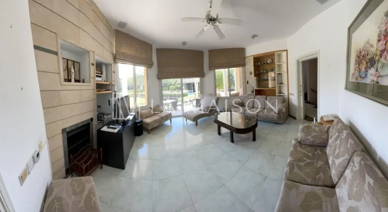 6+ Bedroom House for Sale in Geri, Nicosia District