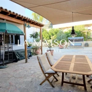 5 Bedroom House for Sale in Mesa Chorio, Paphos District