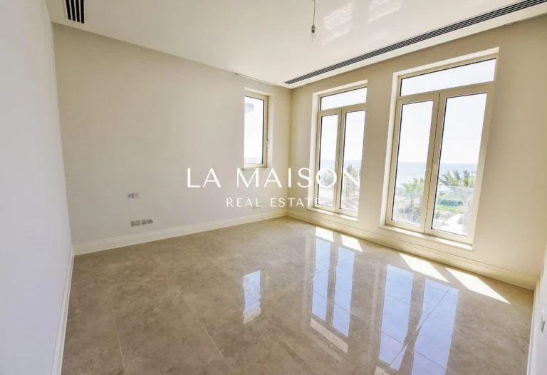 6+ Bedroom House for Sale in Pervolia Larnacas