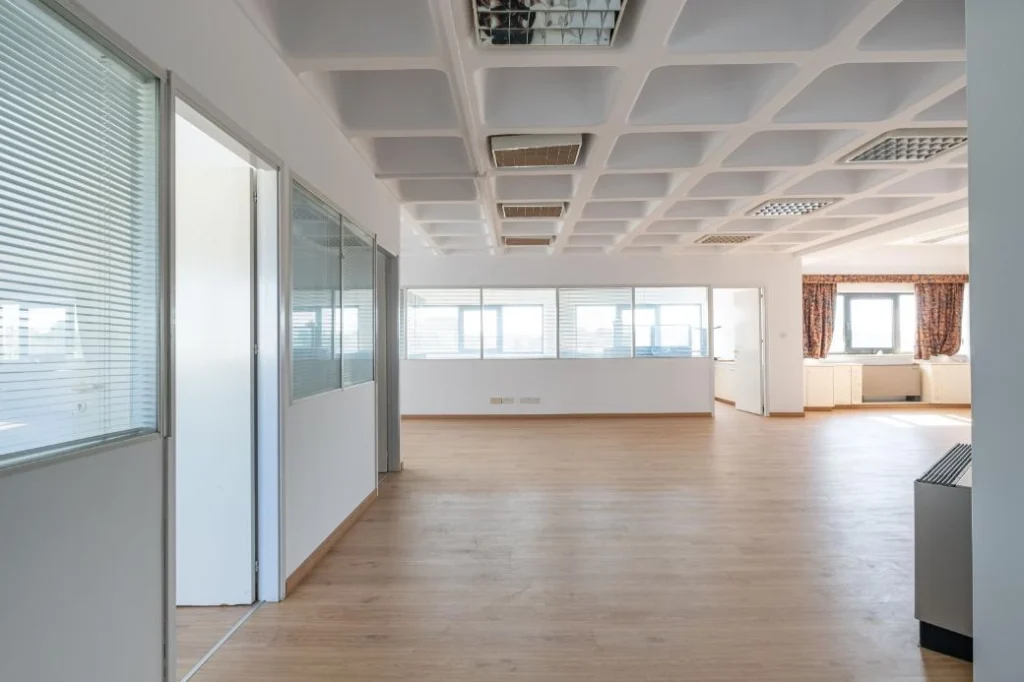 238m² Office for Rent in Agioi Omologites, Nicosia District