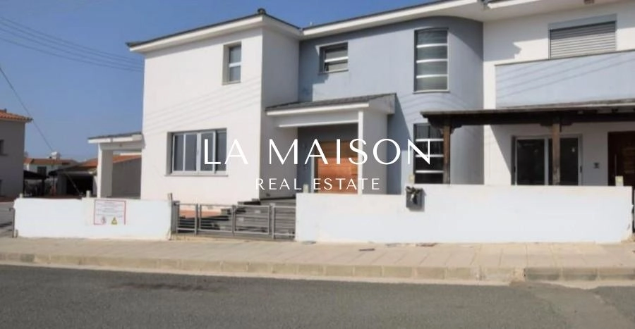 2 Bedroom House for Sale in Empa, Paphos District