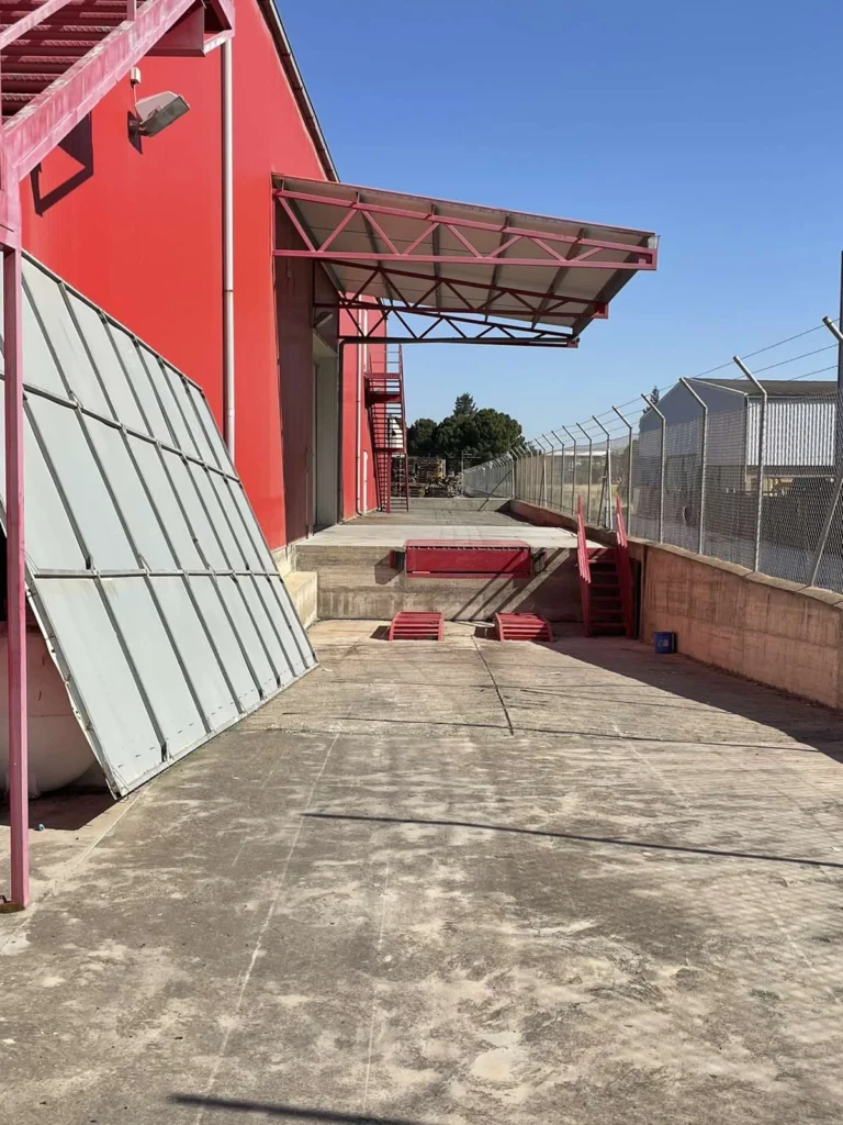 2400m² Commercial for Rent in Aradippou, Larnaca District