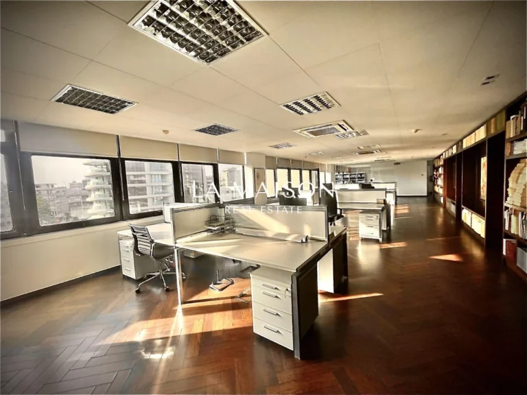 372m² Office for Sale in Nicosia District