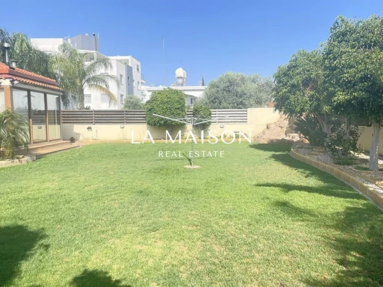 315m² House for Sale in Latsia, Nicosia District