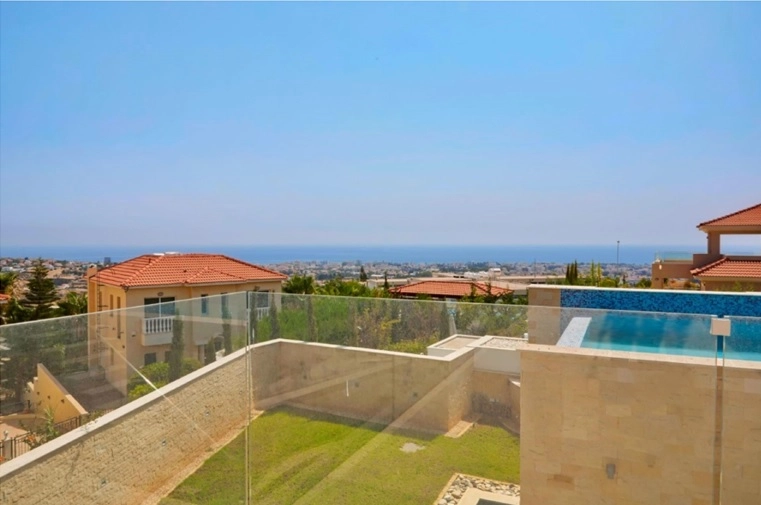 5 Bedroom House for Sale in Limassol District