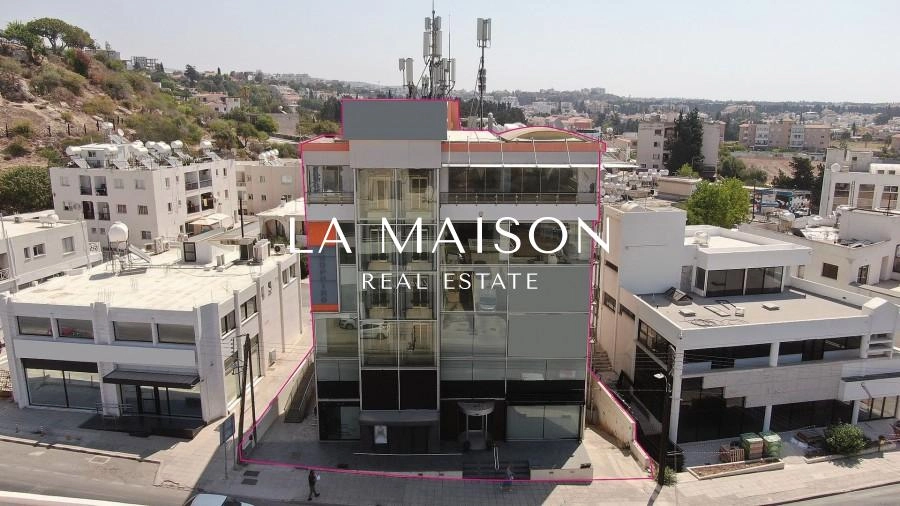 1341m² Building for Sale in Kato Paphos