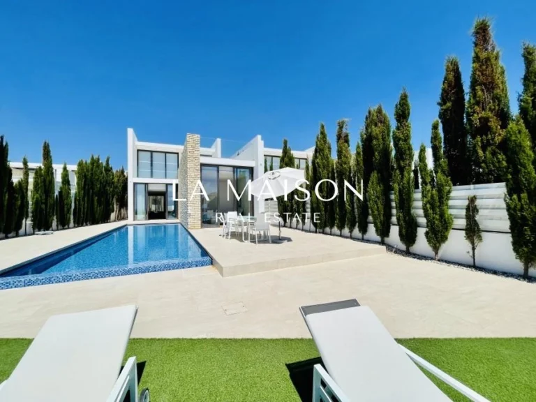 6+ Bedroom House for Sale in Paphos District