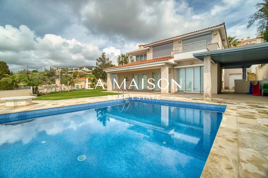 5 Bedroom House for Sale in Tala, Paphos District