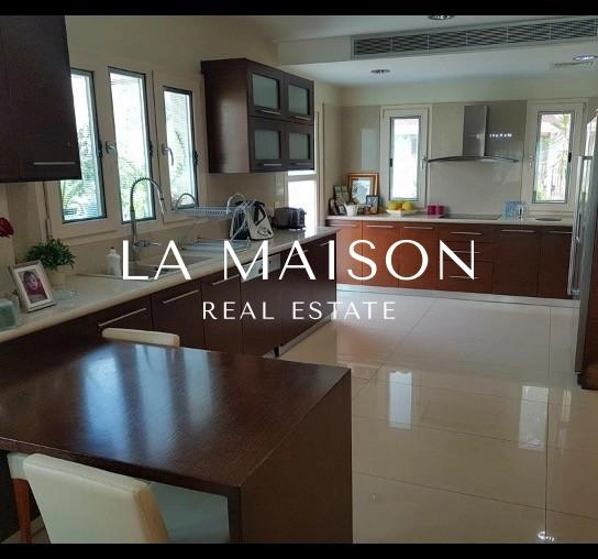 6+ Bedroom House for Sale in Kato Paphos