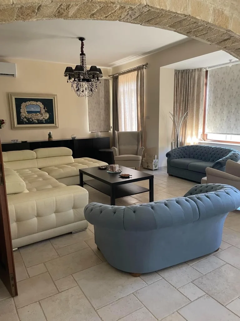 4 Bedroom House for Sale in Episkopi Lemesou, Limassol District