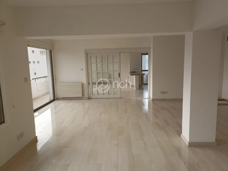 3 Bedroom Apartment for Rent in Agioi Omologites, Nicosia District