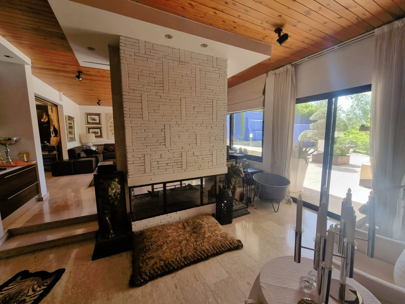 5 Bedroom House for Rent in Moniatis, Limassol District