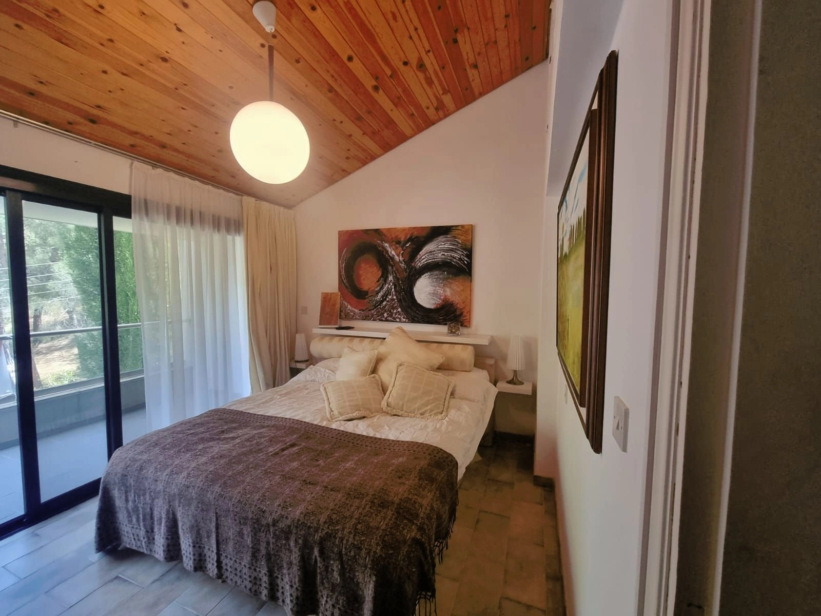 5 Bedroom House for Rent in Moniatis, Limassol District