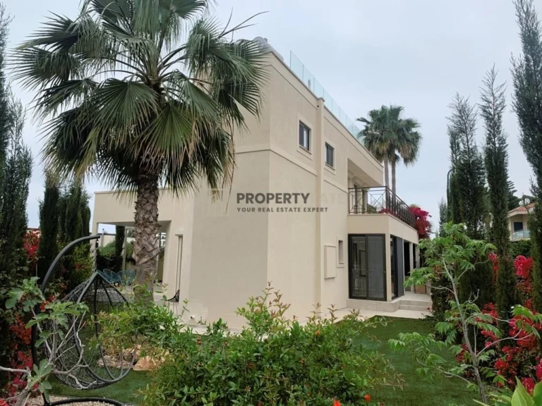 5 Bedroom House for Rent in Parekklisia Tourist Area, Limassol District