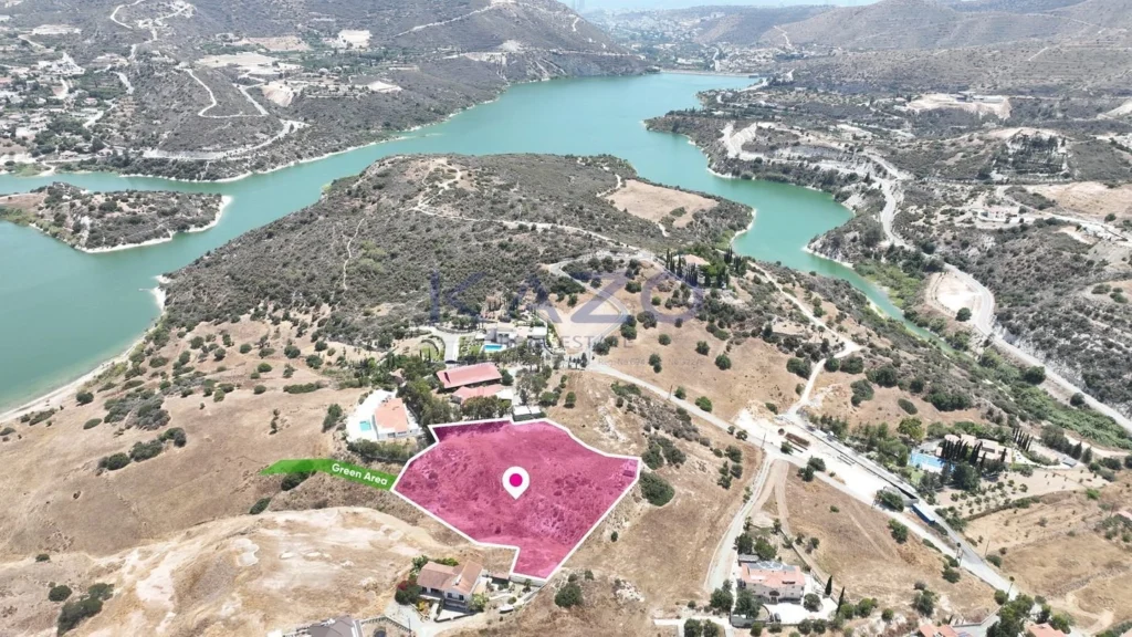 1,840m² Plot for Sale in Akrounta, Limassol District