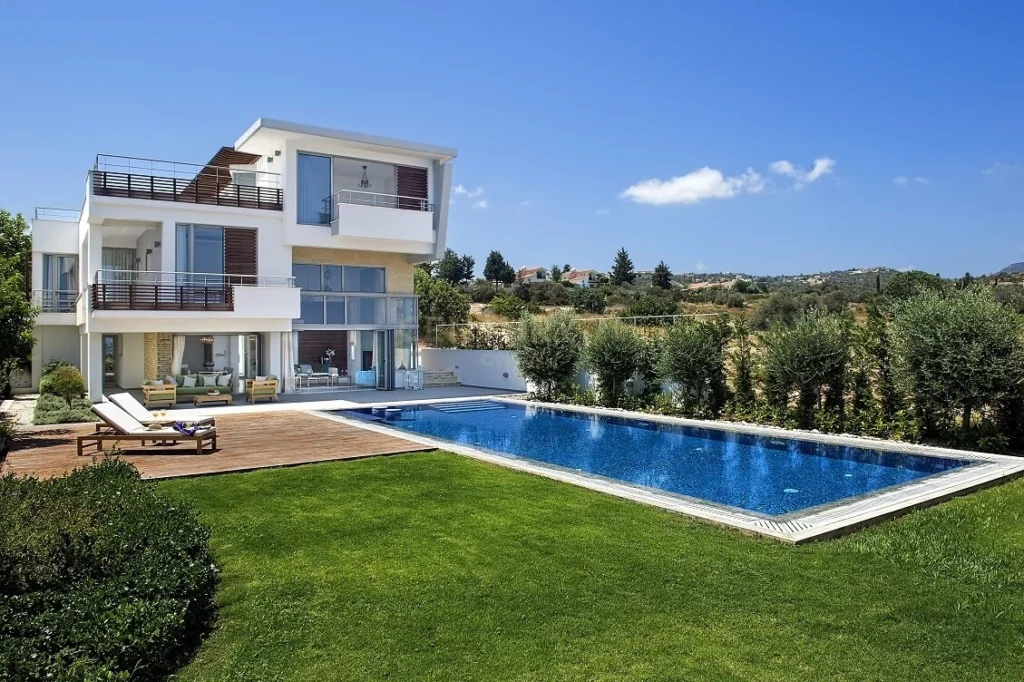 4 Bedroom House for Sale in Neo Chorio Pafou, Paphos District