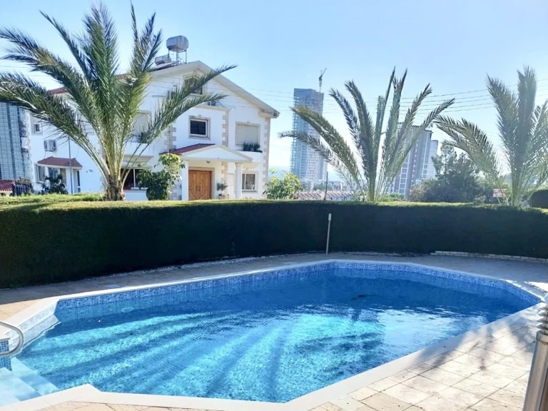 4 Bedroom House for Rent in Agios Tychonas, Limassol District