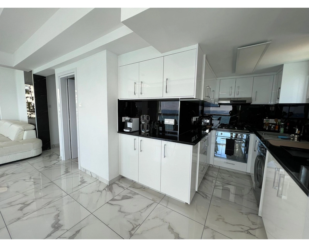 3 Bedroom Apartment for Sale in Potamos Germasogeias, Limassol District