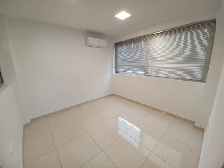 74m² Office for Rent in Limassol District