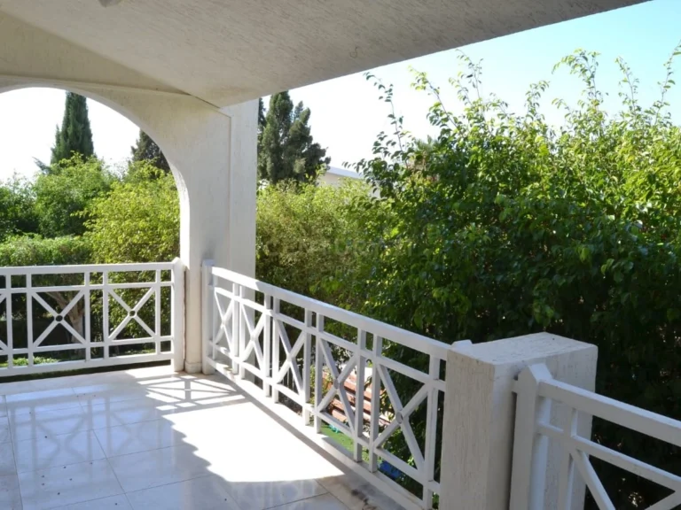 2 Bedroom House for Sale in Agios Tychonas, Limassol District