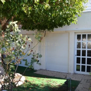 2 Bedroom House for Sale in Agios Tychonas, Limassol District