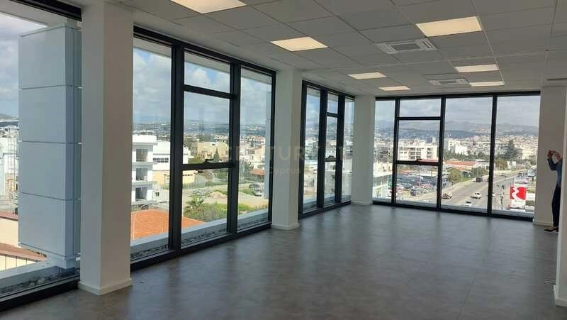 231m² Office for Rent in Kato Polemidia, Limassol District